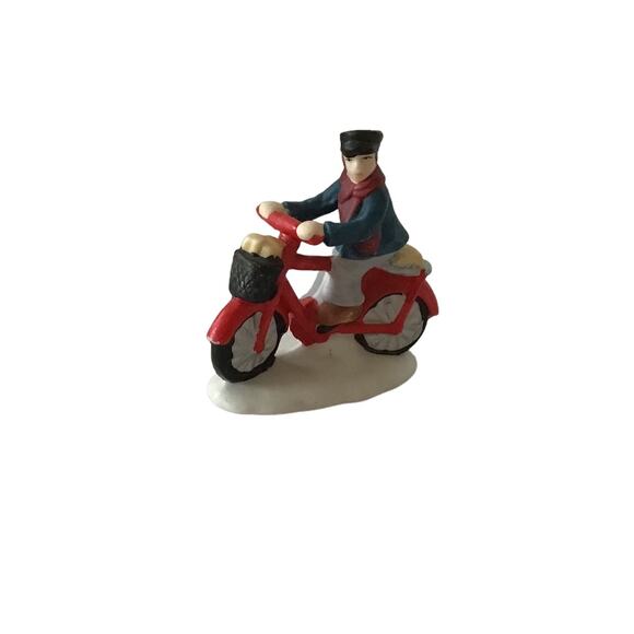 Set of 5 Poly Christmas Village Figures - Picture 6 of 9
